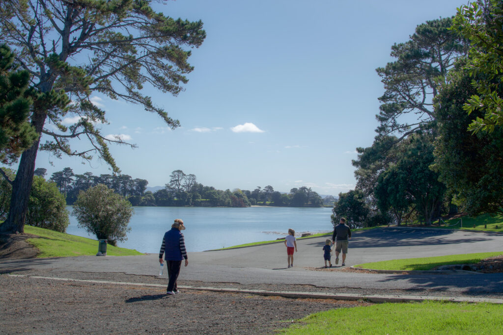 Kahawai Point Development Limited is proposing a new community facility in the existing Glenbrook Beach Reserve.